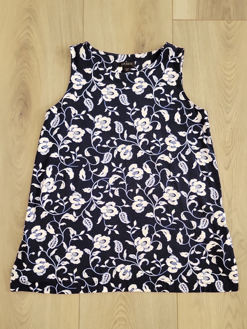 J. Jill Navy and White Floral Tank Top